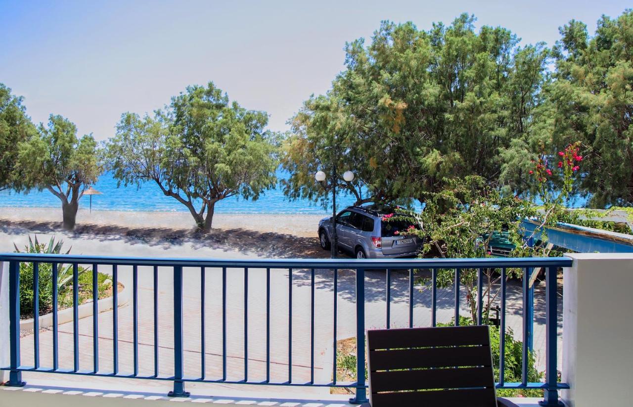 Mmm Apartment Makrýgialos Dış mekan fotoğraf